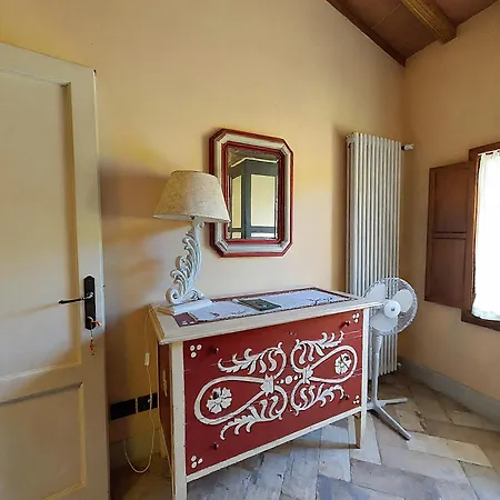 Bioagriturismo Podere Ruggeri مزرعة للإقامة