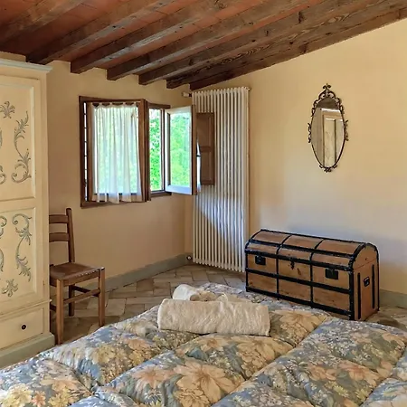 مزرعة للإقامة Bioagriturismo Podere Ruggeri بونتاسيفي