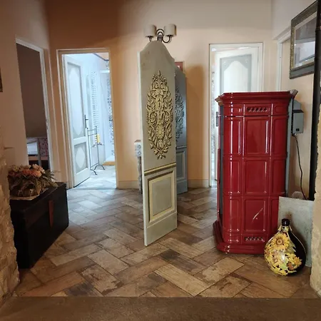 Bioagriturismo Podere Ruggeri مزرعة للإقامة *
